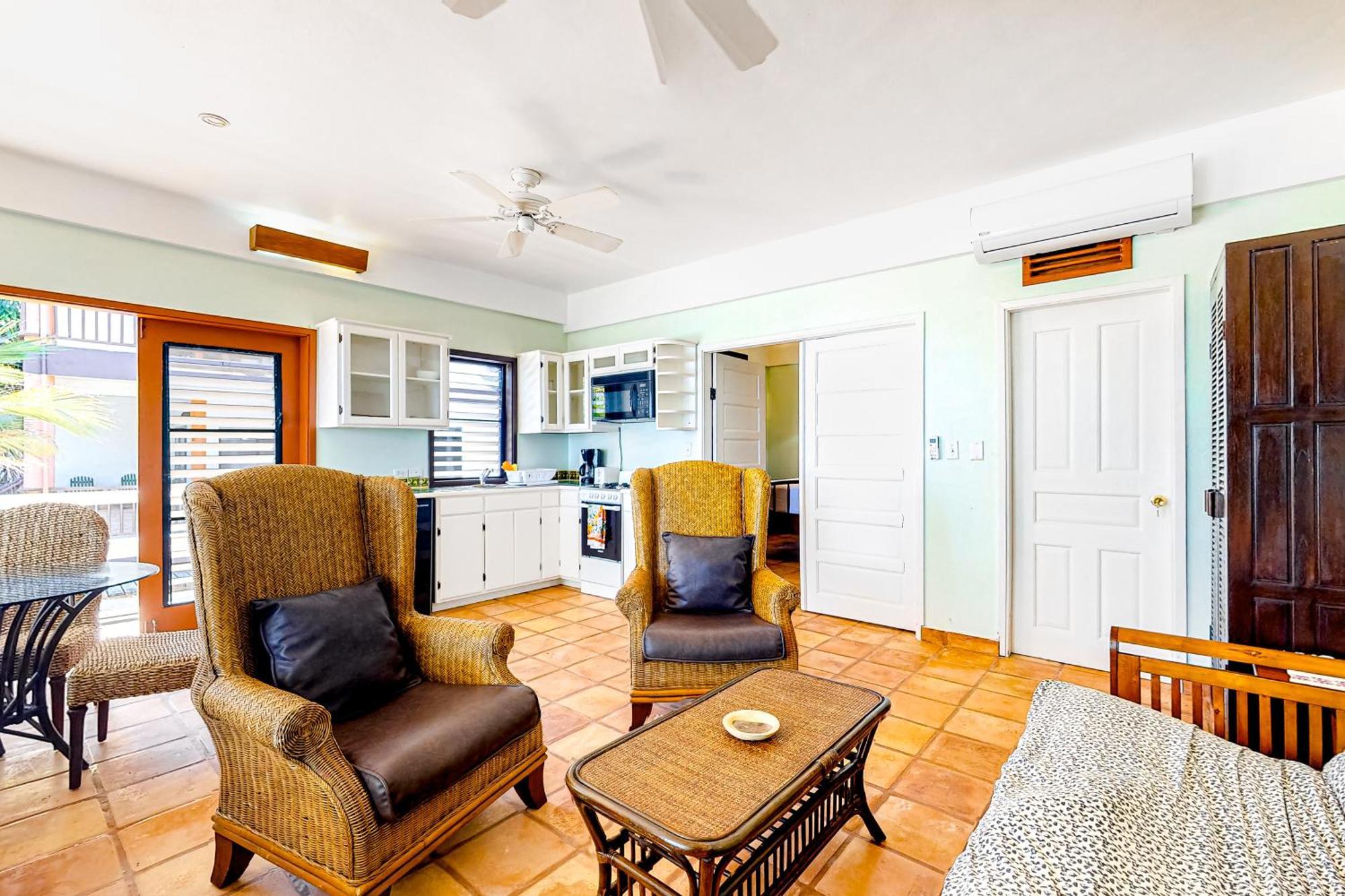 Condo # 20 at Beachside Villas Gold Standard Certified Placencia Habitación foto