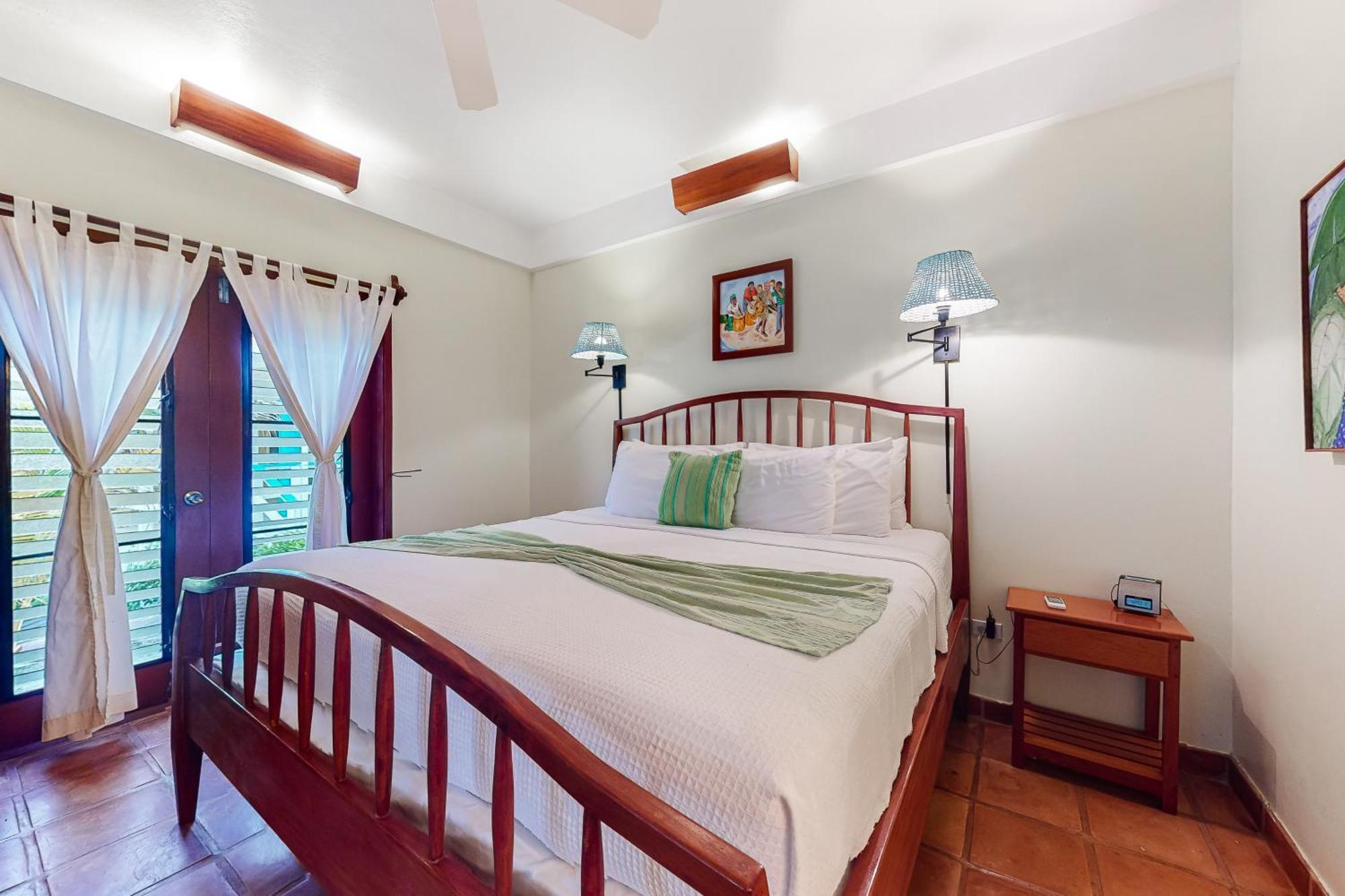 Condo # 20 at Beachside Villas Gold Standard Certified Placencia Habitación foto